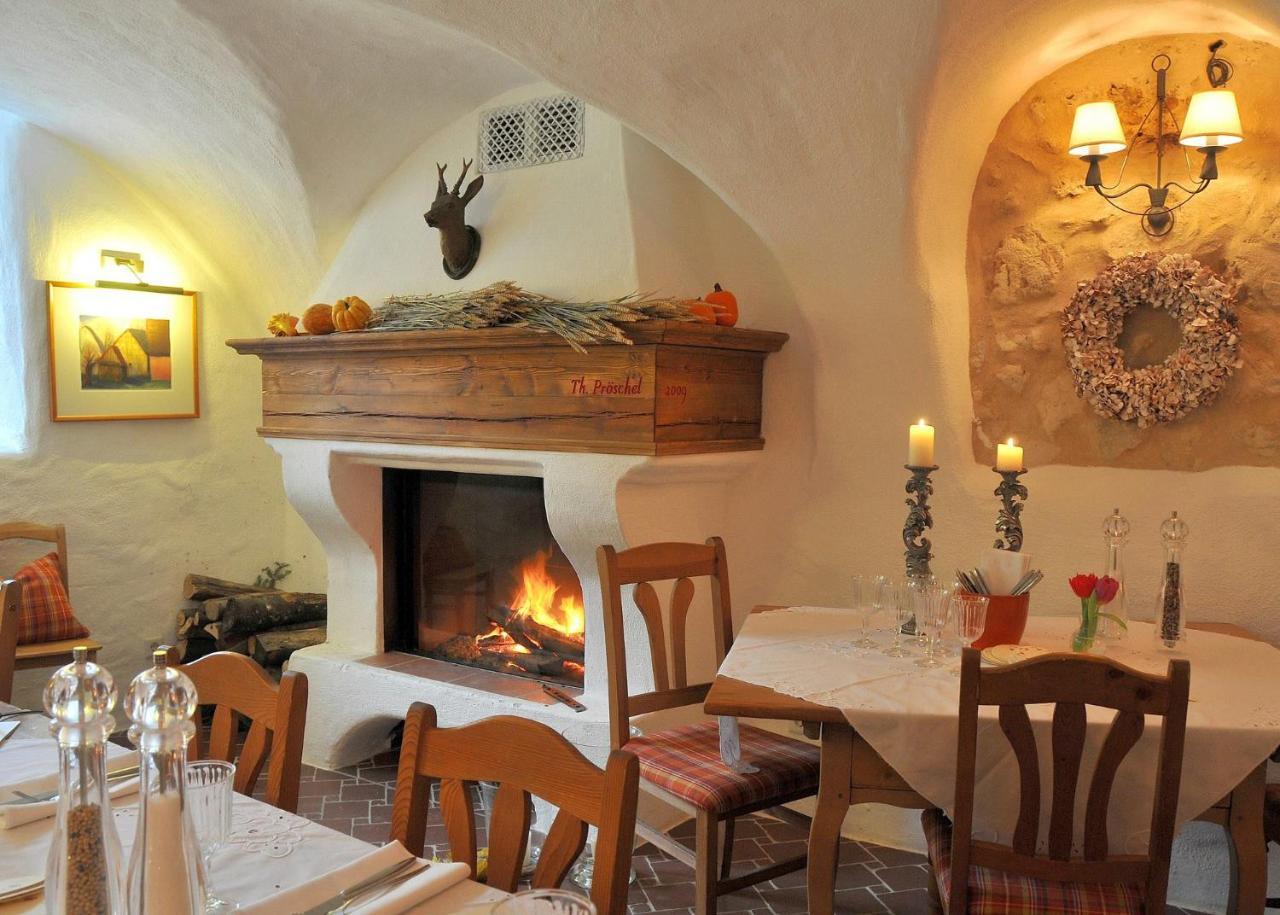 Schlosshotel Betzenstein エクステリア 写真